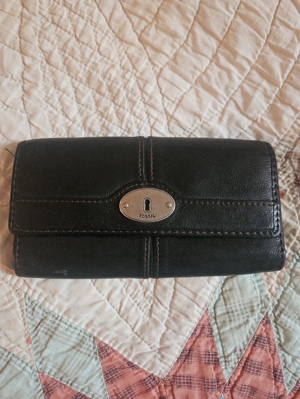 Fossil Maddox Flap Clutch Wallet
